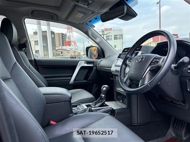 Toyota LAND CRUISER PRADO 2023 8907379-3