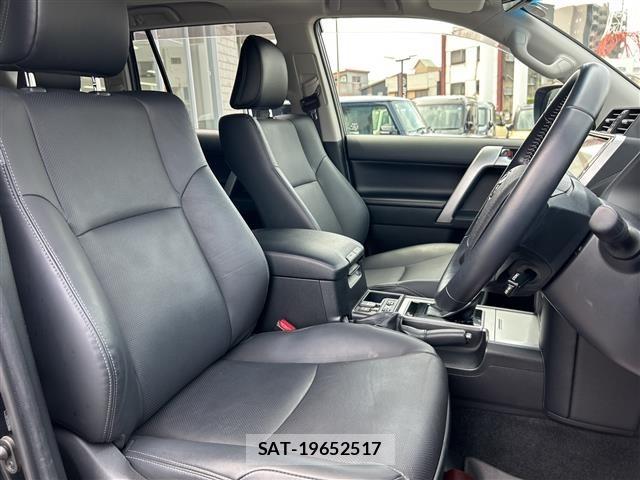 Toyota LAND CRUISER PRADO 2023 8907379-5