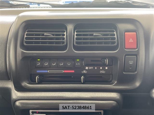 Suzuki JIMNY 2003 8748681-4