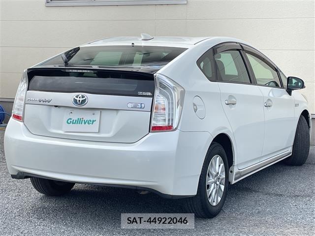 Toyota PRIUS PHV 2015 8915729-2