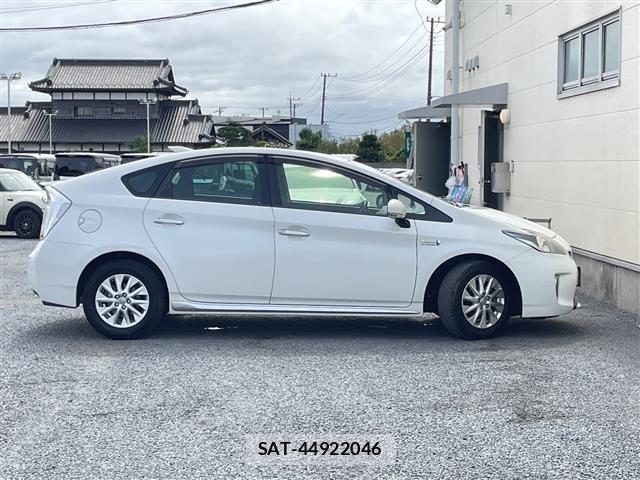 Toyota PRIUS PHV 2015 8915729-6