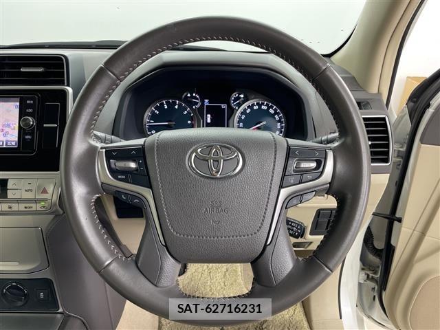 Toyota LAND CRUISER PRADO 2017 8907380-5