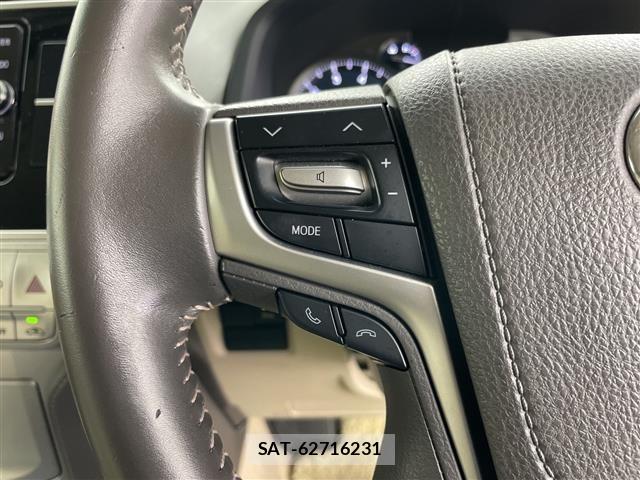 Toyota LAND CRUISER PRADO 2017 8907380-7