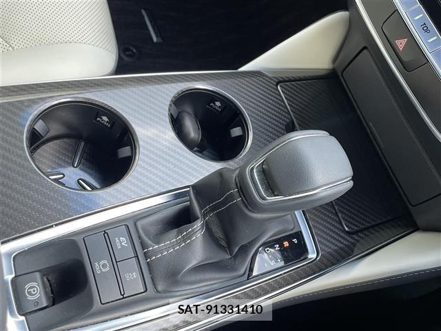 Toyota CROWN 2018 8680534-7