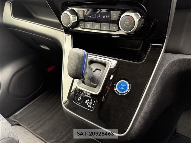 Nissan SERENA 2021 8926628-12