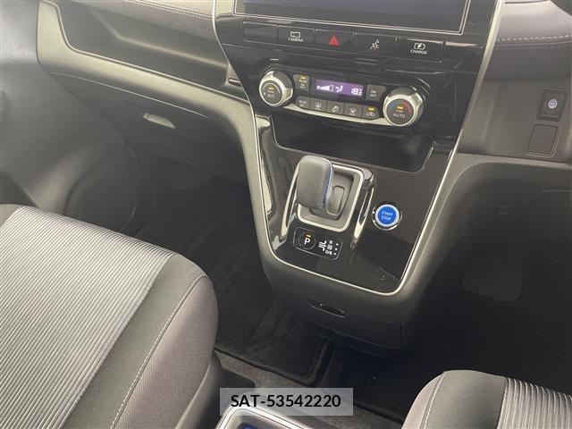 Nissan SERENA 2019 8926649-7