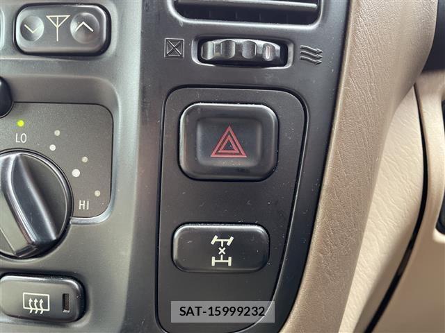 Toyota LAND CRUISER 2000 8910636-10