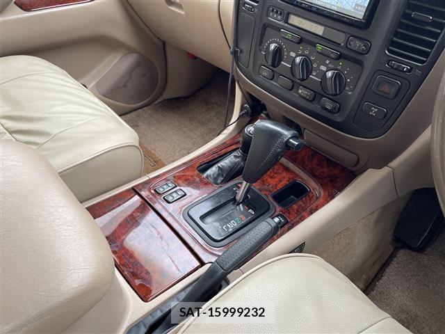 Toyota LAND CRUISER 2000 8910636-11