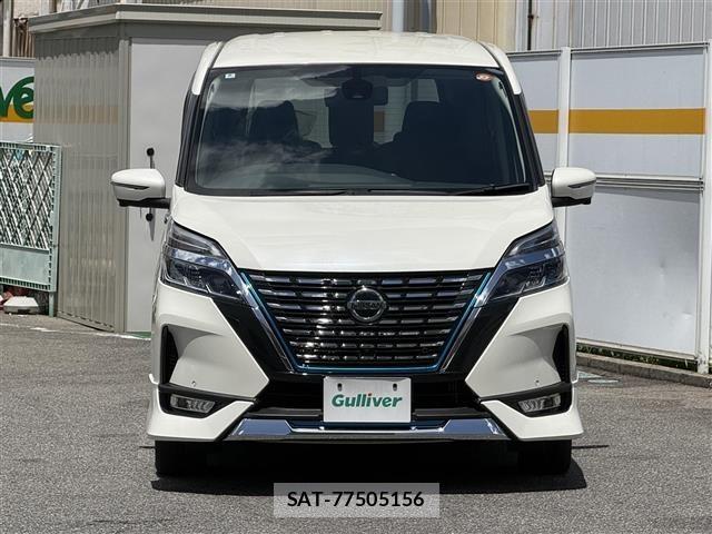 Nissan SERENA 2022 8671796-1