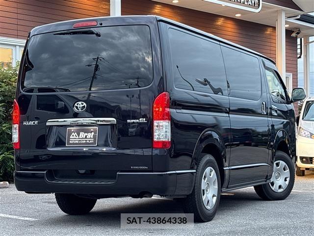 Toyota HIACE VAN 2020 8910525-13