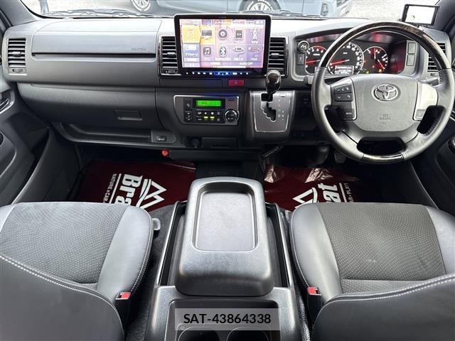 Toyota HIACE VAN 2020 8910525-14