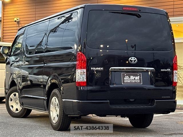 Toyota HIACE VAN 2020 8910525-16