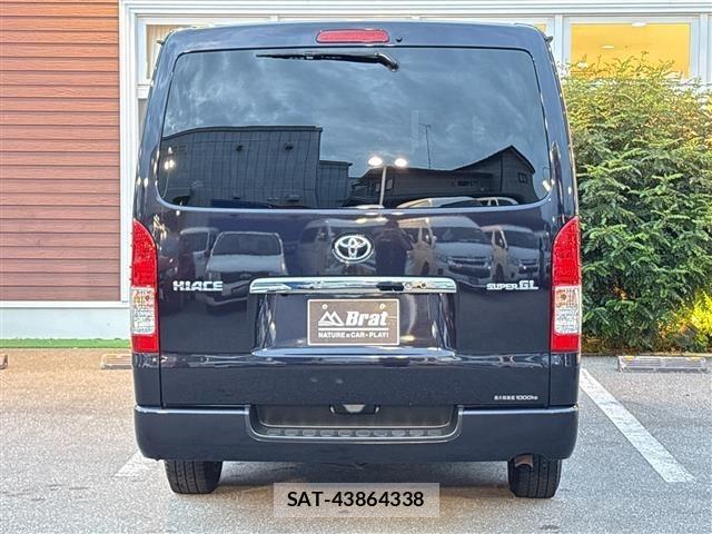 Toyota HIACE VAN 2020 8910525-18