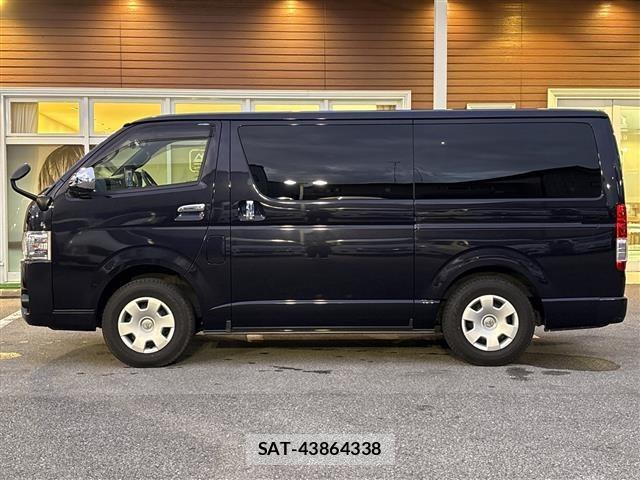 Toyota HIACE VAN 2020 8910525-19