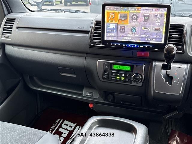 Toyota HIACE VAN 2020 8910525-20
