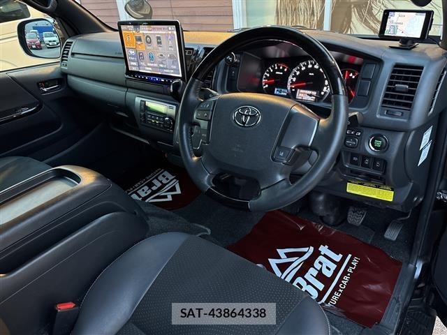 Toyota HIACE VAN 2020 8910525-3