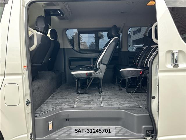 Toyota HIACE WAGON 2023 8915523-15