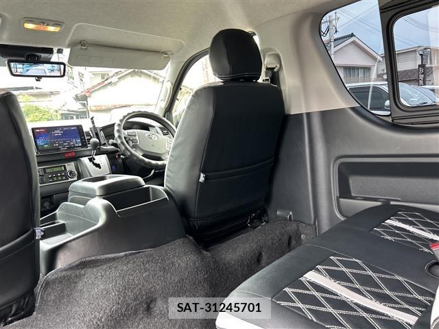 Toyota HIACE WAGON 2023 8915523-16