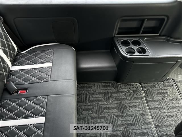 Toyota HIACE WAGON 2023 8915523-18