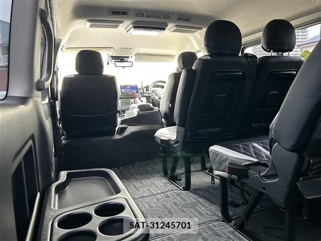 Toyota HIACE WAGON 2023 8915523-3
