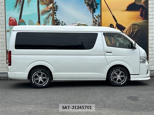 Toyota HIACE WAGON 2023 8915523-6