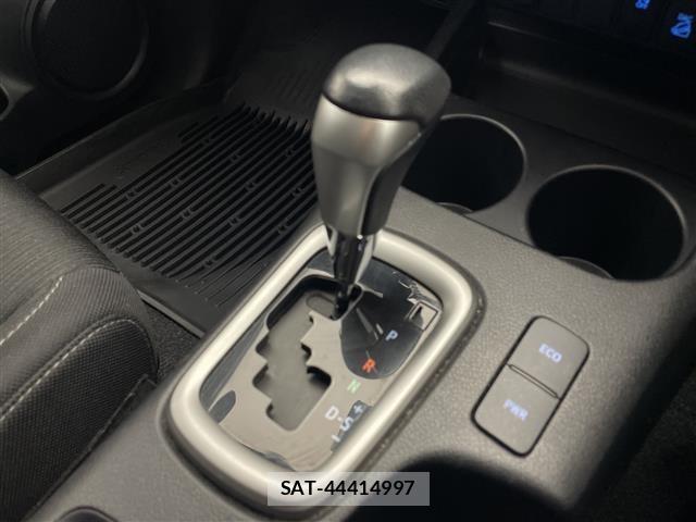 Toyota HILUX 2024 8682885-3