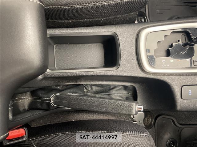 Toyota HILUX 2024 8682885-5