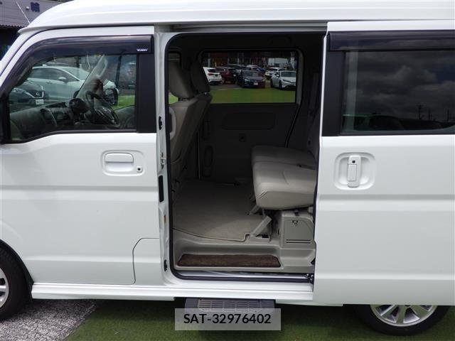 Suzuki EVERY WAGON 2023 8679811-2