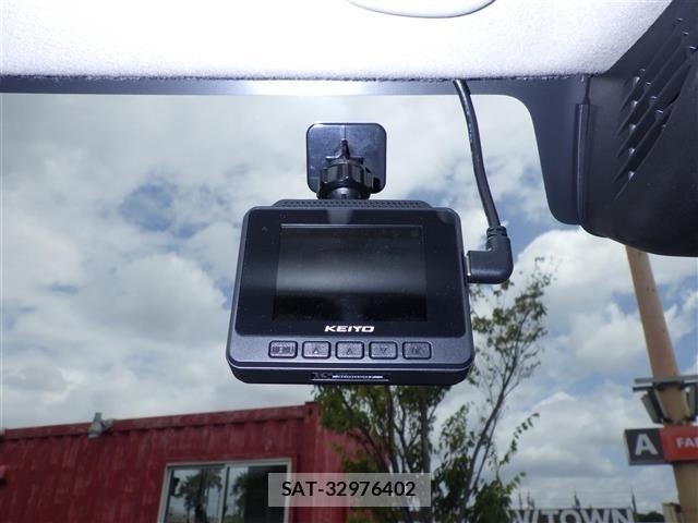 Suzuki EVERY WAGON 2023 8679811-9