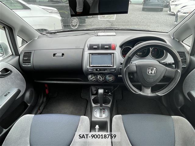 Honda FIT 2002 8921873-2