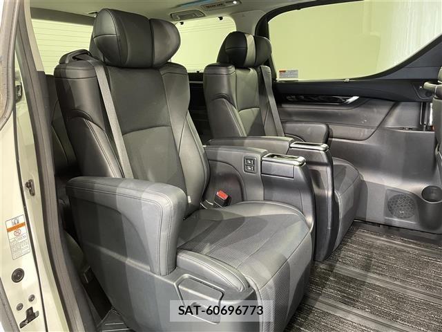 Toyota VELLFIRE 2018 8905145-10