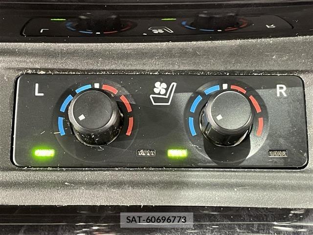Toyota VELLFIRE 2018 8905145-5