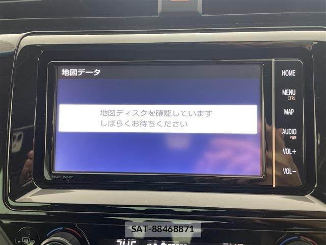 Toyota CAMRY 2018 8885394-18