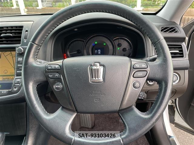 Toyota CROWN 2009 8680539-6