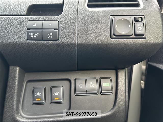 Nissan SERENA 2015 8926666-12