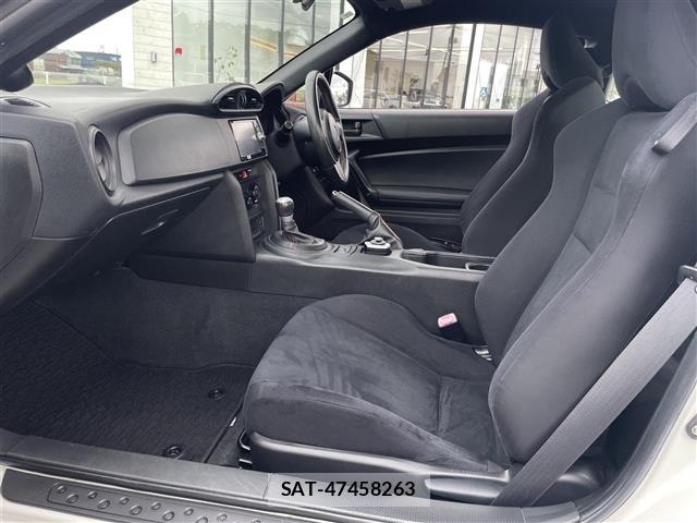 Toyota 86 2013 8892057-6