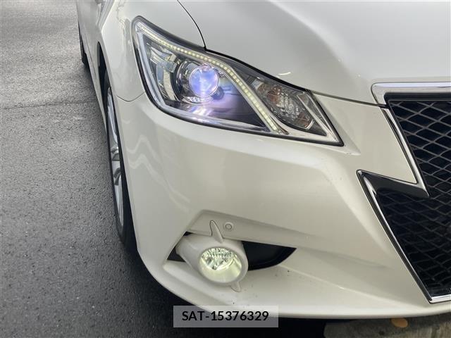 Toyota CROWN 2013 8937610-15