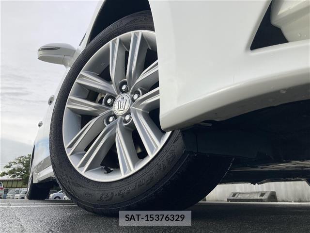 Toyota CROWN 2013 8937610-39