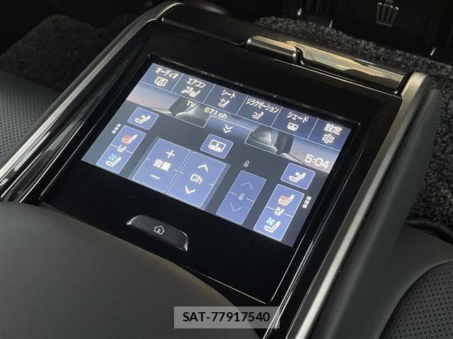 Toyota CROWN 2024 8937611-3