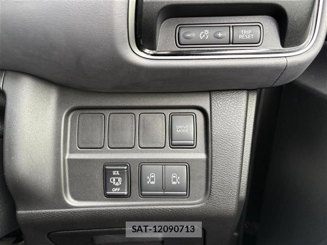Nissan SERENA 2019 8926730-15