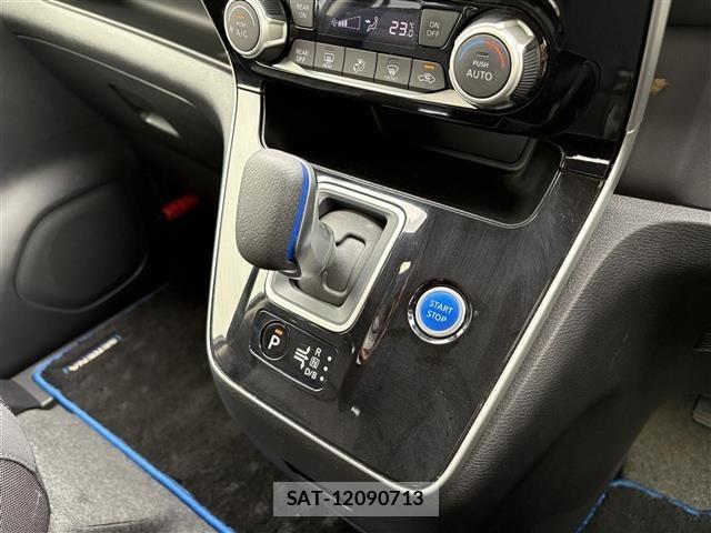 Nissan SERENA 2019 8926730-8