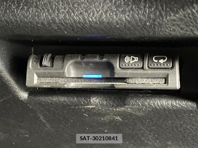 Toyota AURIS 2013 8683041-1