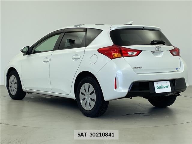 Toyota AURIS 2013 8683041-14