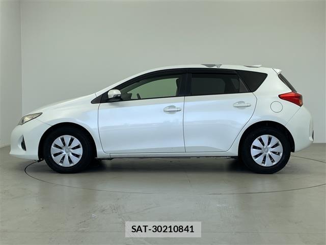 Toyota AURIS 2013 8683041-2
