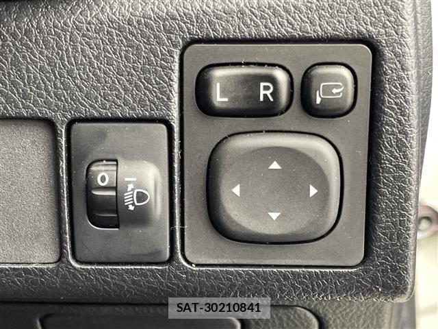 Toyota AURIS 2013 8683041-5