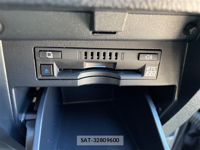 Toyota ALPHARD 2022 8716192-3