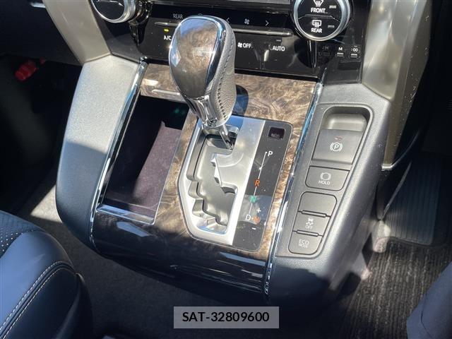 Toyota ALPHARD 2022 8716192-8