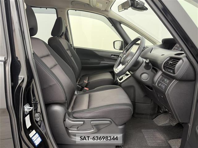 Nissan SERENA 2018 8926746-10