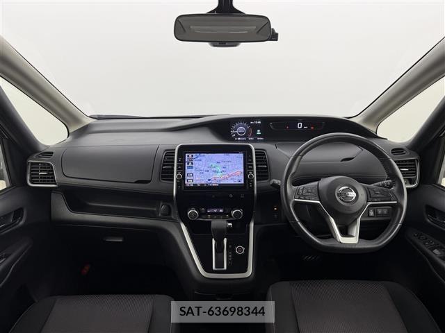 Nissan SERENA 2018 8926746-15