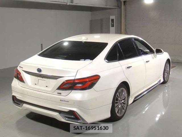 Toyota CROWN 2022 8770074-1